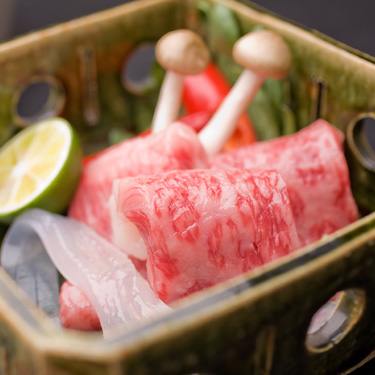 写真:京都牛は京会席でステーキとして供します