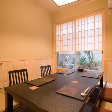 写真:花咲 錦店の店内